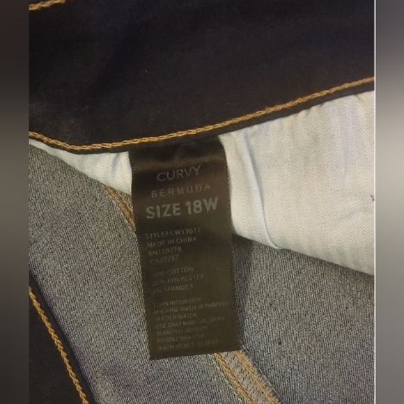 Copperflash Dark Wash Curvy Bermuda Denim High Rise Jean Shorts Size 18W Jorts - Picture 7 of 8